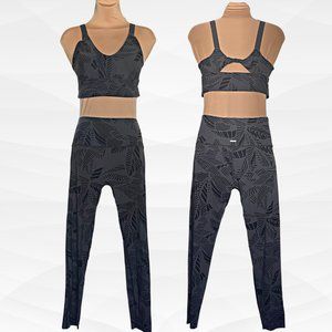 Aerie Chill Play Move Seamless Set, Gray Black Print, Size L